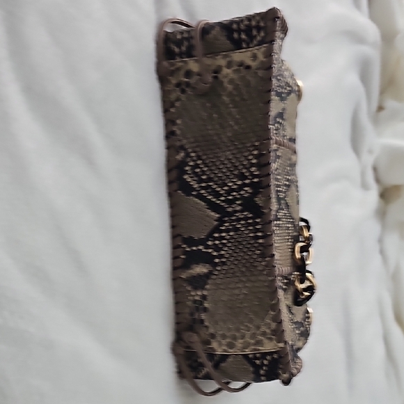 Stuart Weitzman Tan and Black Snake Print Shoulder Bag display picture 1